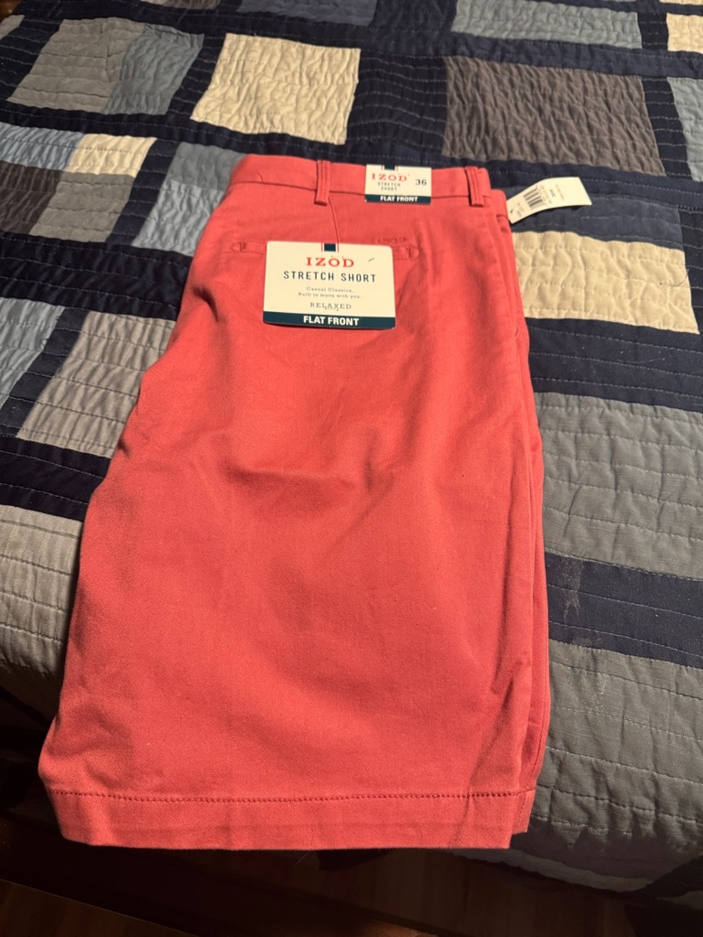 Izod Coral MENS  Stretch Flat-Front Shorts NWT